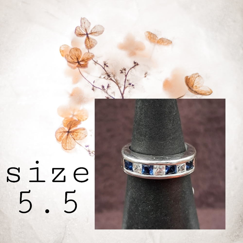 Fashion ring size 5.5 Blue and White crystals